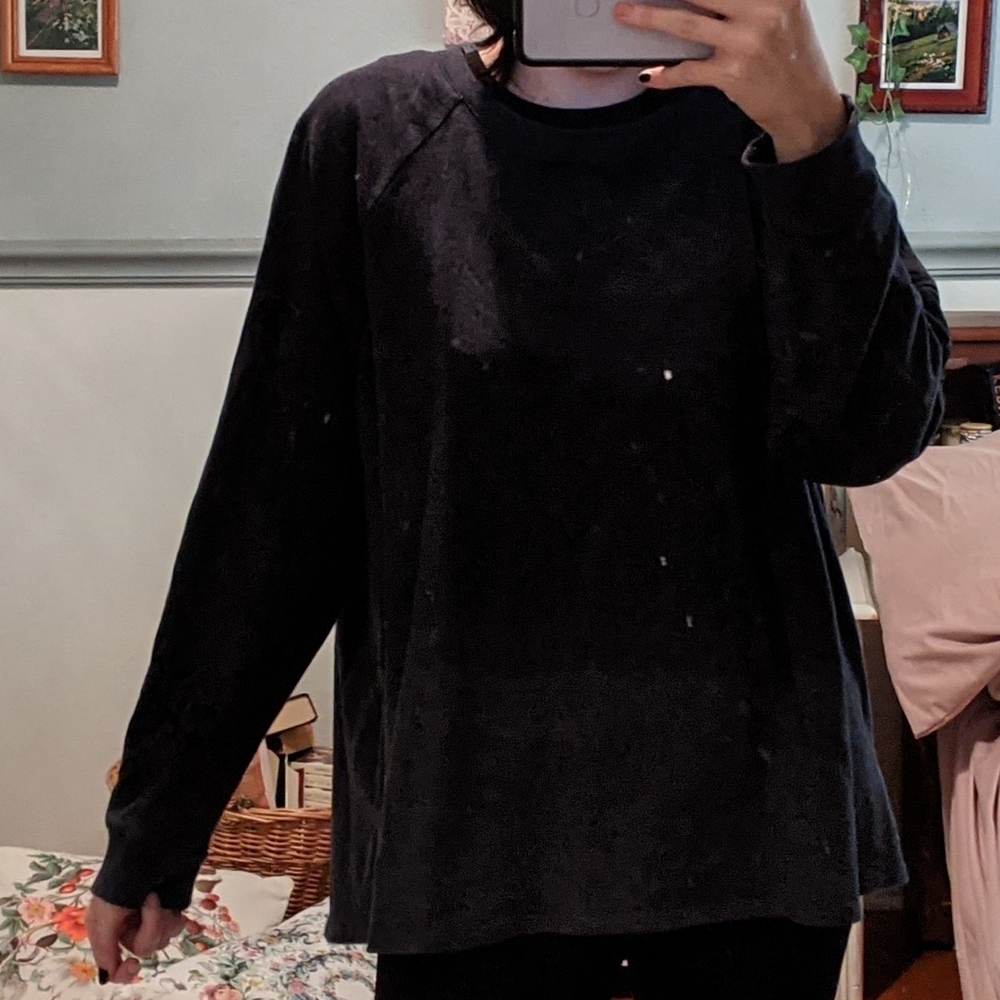Women's black high low long sleeve tee
